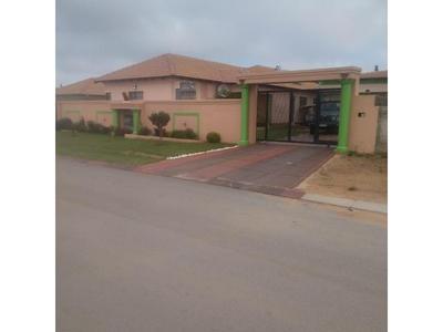 House For Rent in Azaadville, Krugersdorp