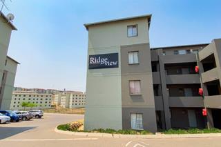 Apartment / Flat For Sale in Fleurhof, Roodepoort