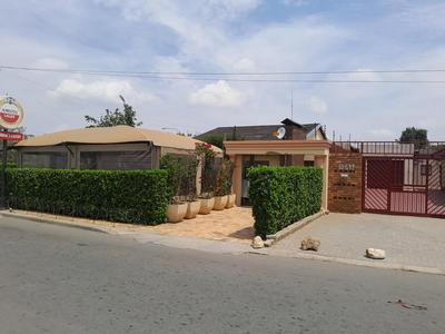 House For Rent in Mofolo North, Soweto